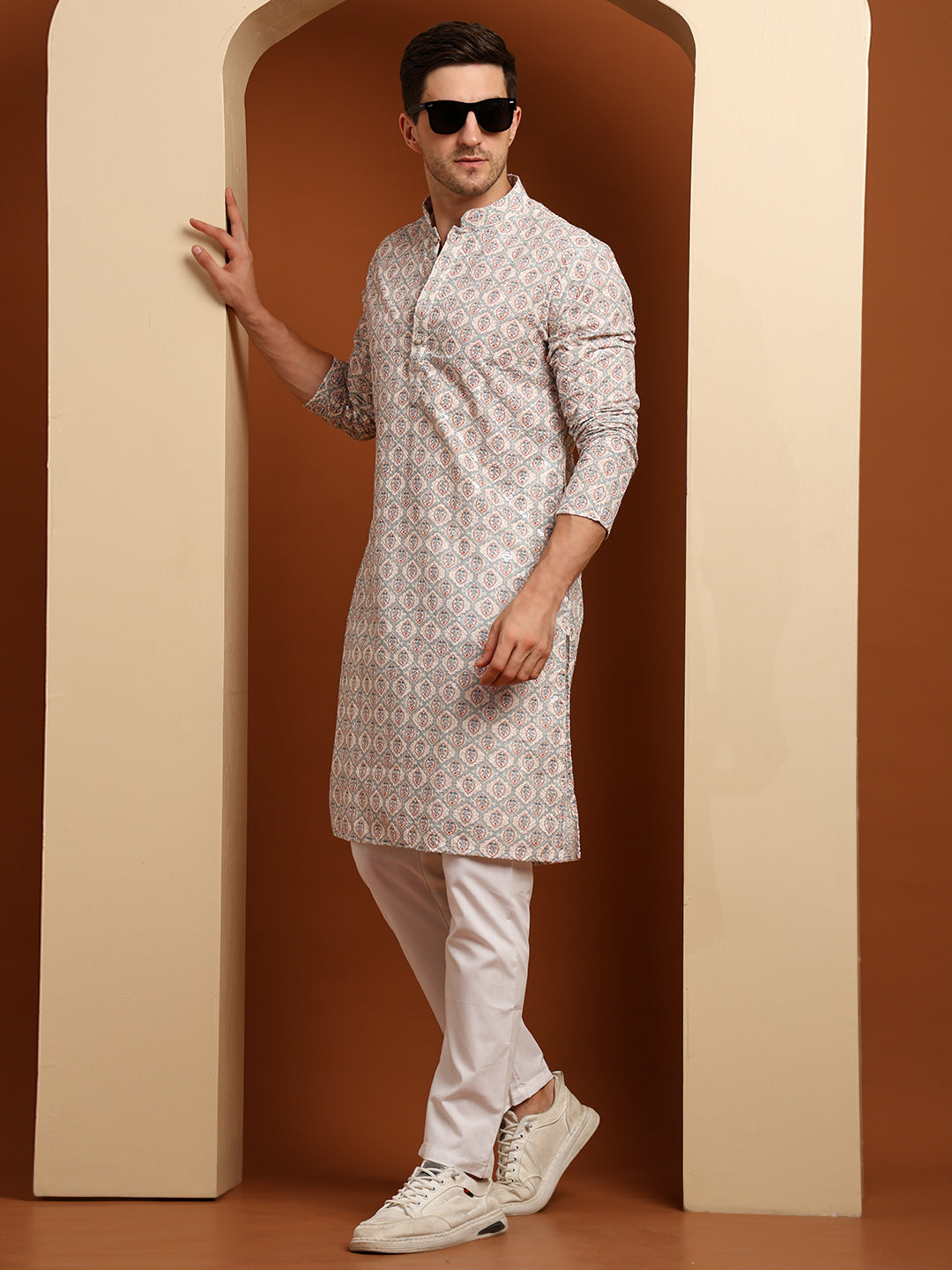 Off-White Floral Print Cotton Kurta with Pajama – Elegant & Comfortable Ethnic Wear